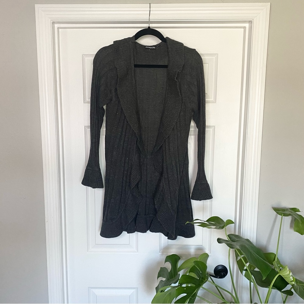 Dark Gray Knit Long Cardigan w/ Ruffles; Open Front w/ Small Clasp Sweater, EUC